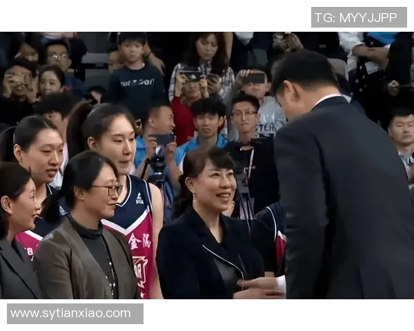 对话王芳:回顾她的篮球生涯与成长之路的精彩瞬间